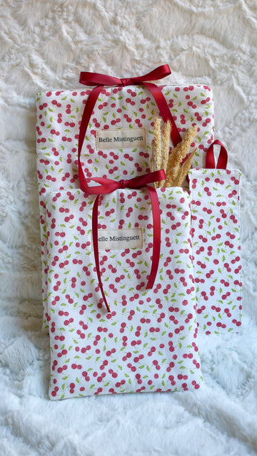 Lot pochette à livre et marque page Cherry