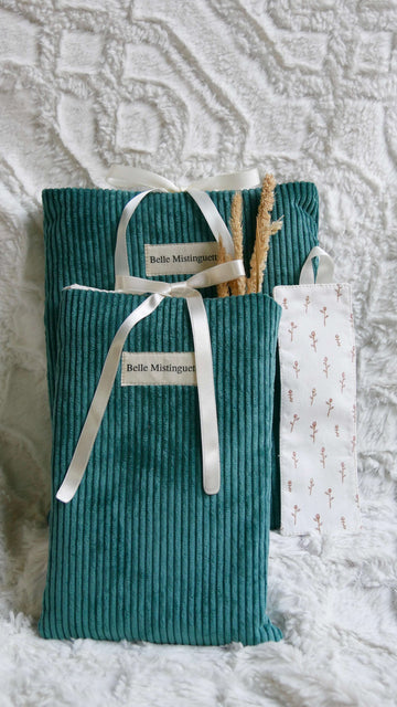Lot pochette à livre et marque page Câline