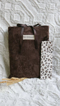Lot pochette à livre et marque page Savana