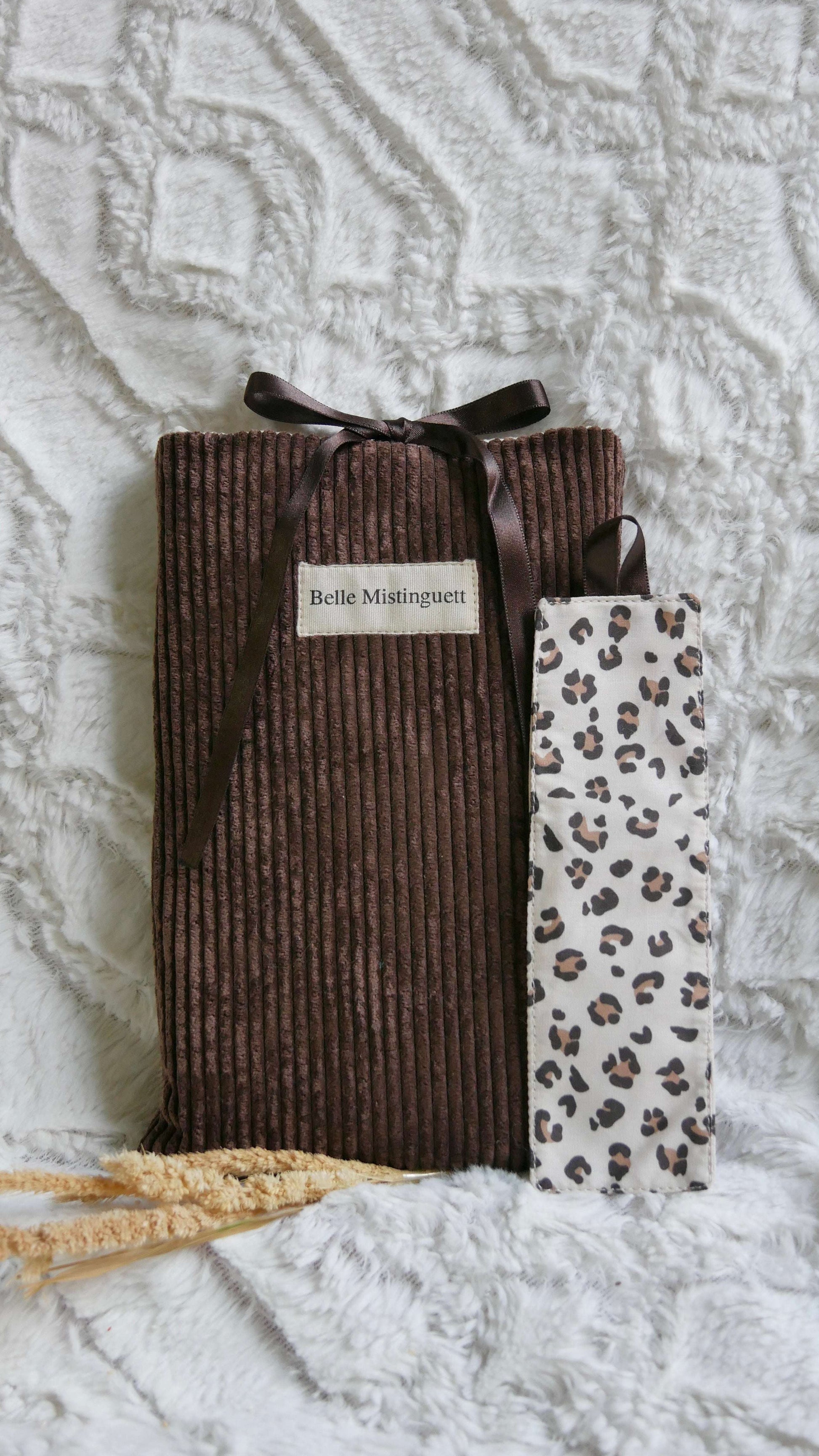 Lot pochette à livre et marque page Savana