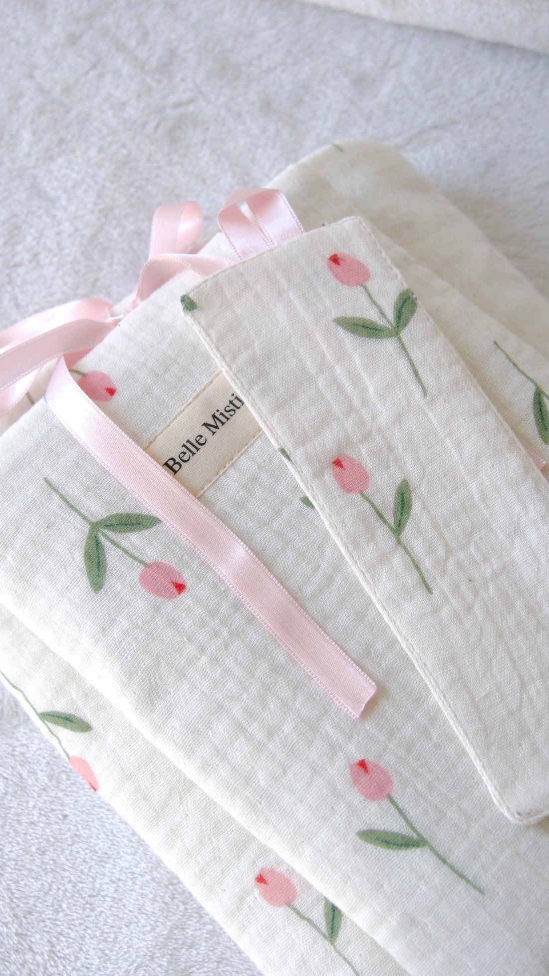 Lot pochette à livre et marque page Blush